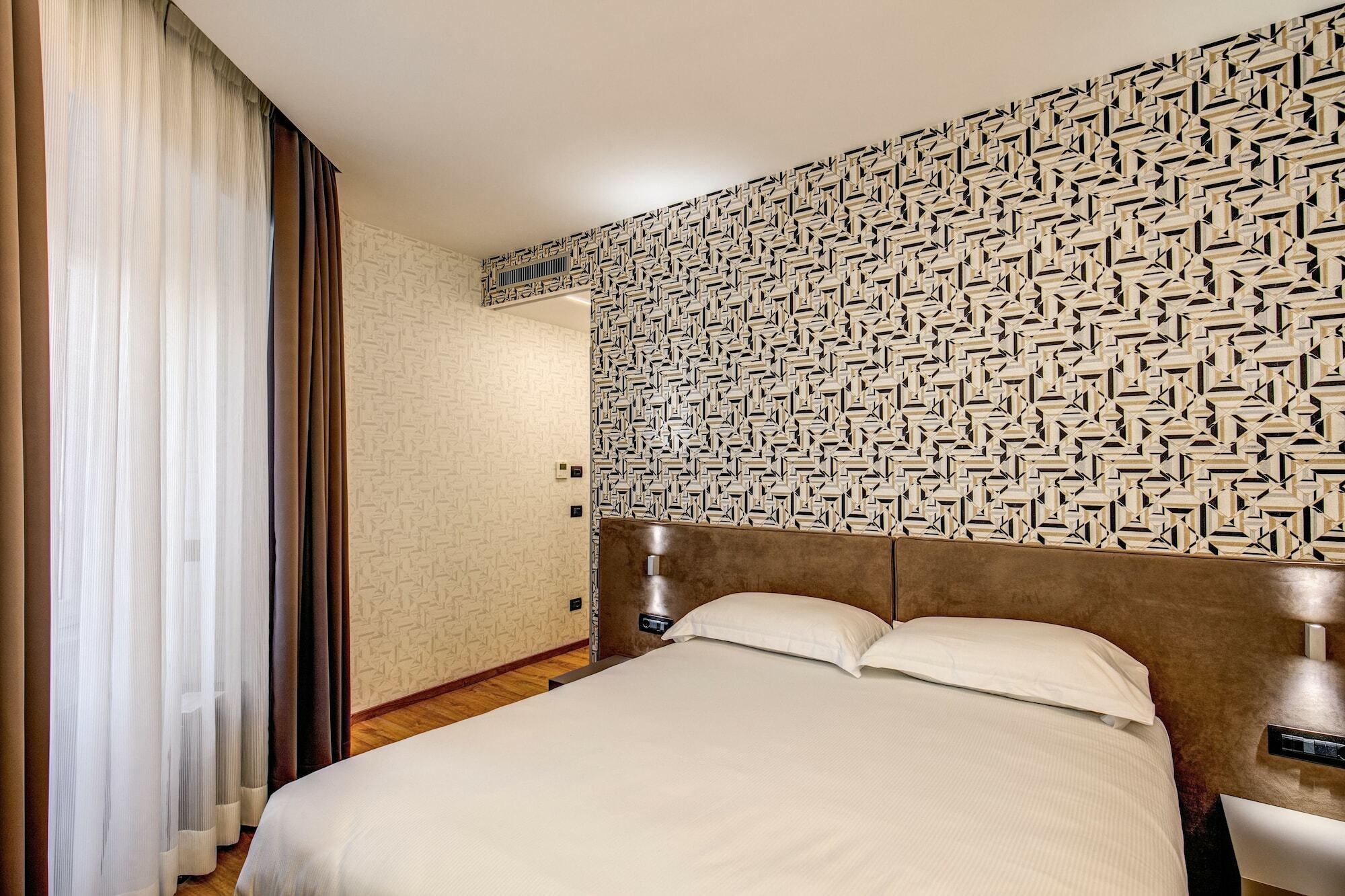 Colosseo Prestige Rooms Рим Экстерьер фото